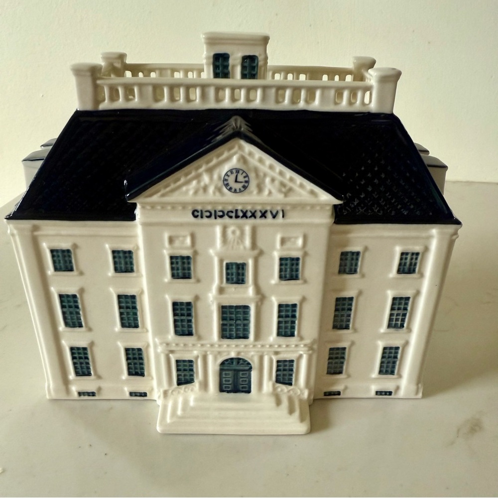 The Royal Palace Het Loo House, Apeldoorn by KLM Delft Bols RARE NIB